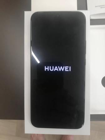 Продам смартфон Huawei nova 12 s, зарядное устройство, чехол, упаковка.