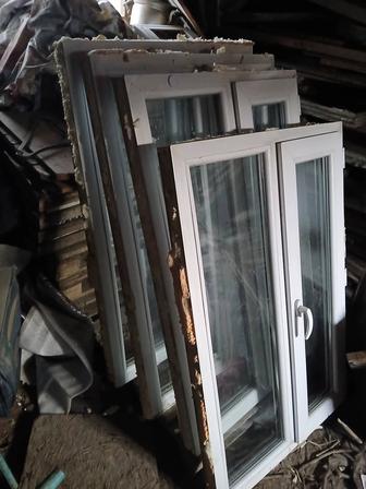 Продам пластик окно