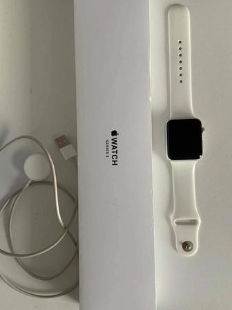 Продам Apple Watch 3 series 42mm