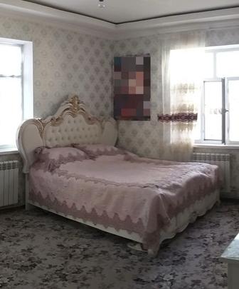 Спальный кровать