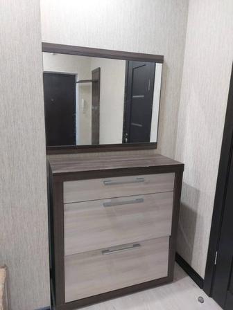 Шкаф для обуви с зеркалом