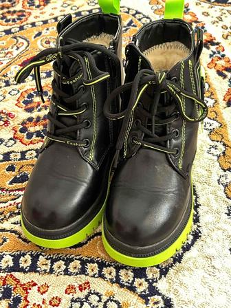 Продам детский обувь Жасыл етік