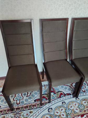 Продам 2 стола и 18 стульев