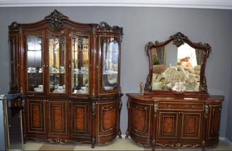 Комод и шкаф витрина