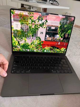 MacBook Pro 14 1 ТБ SSD / M3 Pro