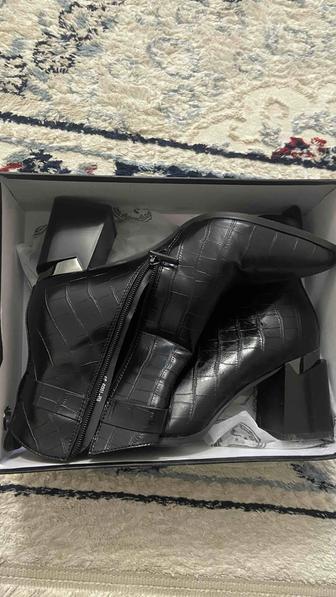 Продается ботильоны б/у