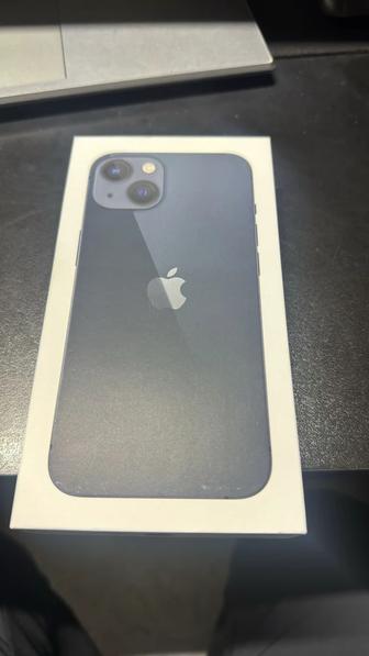 Продаю новый айфон 13 на 128 гб