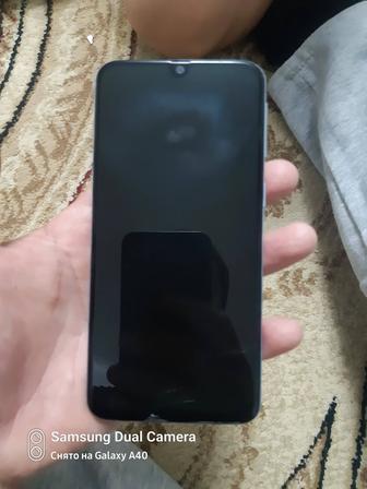 Продается самсунг а40