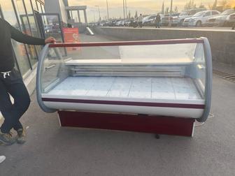 Продам Витринный холодильник