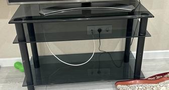 Продам тумбу под телевизор