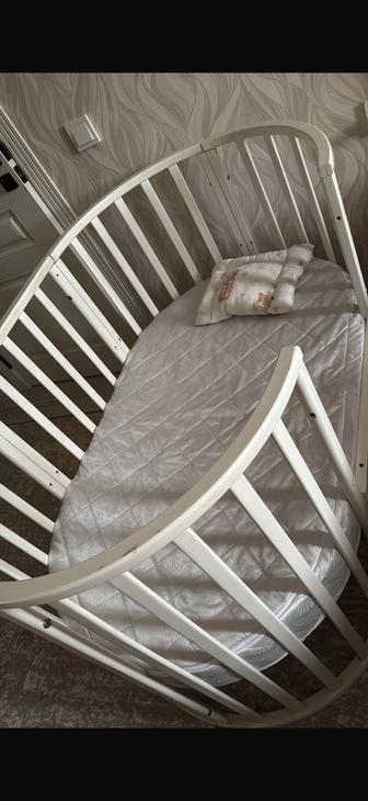 Детская кроватка