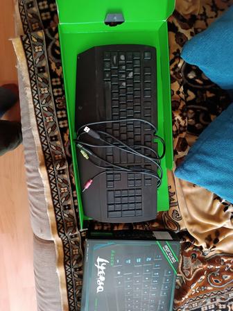 Игровая клавиатура Razer