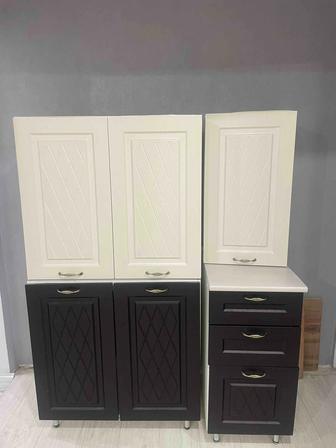 Продаю кухню и вешалка напольная в подарок