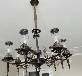 Новая турецкая люстра(8 рожок) под итальянским дизайном продается