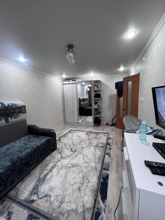 продам спальный шкаф состояние хорошие...ширина 1.20 длина 2 м