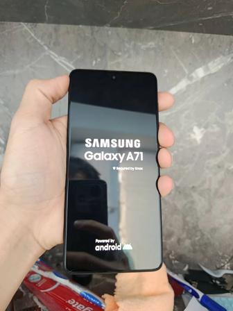 Продам телефон Самсунг