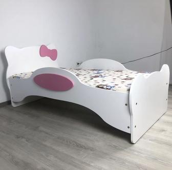 Кроватка детская для девочки