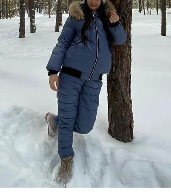 Продаю куртка комбинезон женская