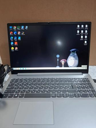 Ноутбук Lenovo V15 IGL 15.6 / 4 Гб / SSD 128 Гб / DOS / 82C30027RU