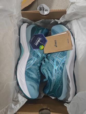 Кросовки Asics