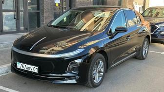 Аренда Hongqi E-QM5 смена день/ночь. 50/50. Яндекс. Зарядка с меня