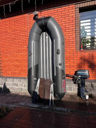 Продам лодку и мотор