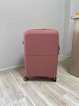 Средние чемоданы