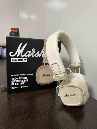 Продам наушники Marshall Major V бежевый