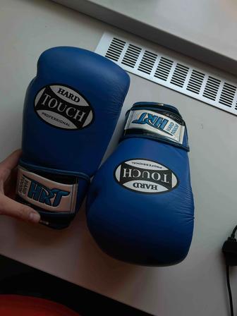 Перчатки боксерские