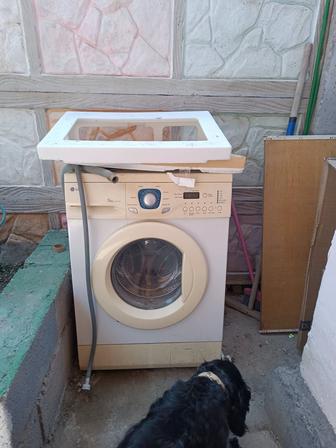 Продам стиральную машину на запчасти