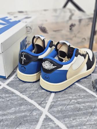 кроссовки Air Jordan 1 Low OG SP из коллаборации с Travis Scott и Fragment