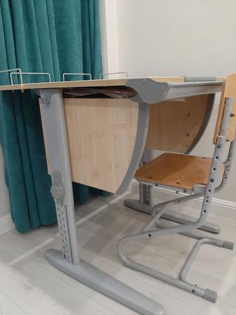 Парта орындығымен