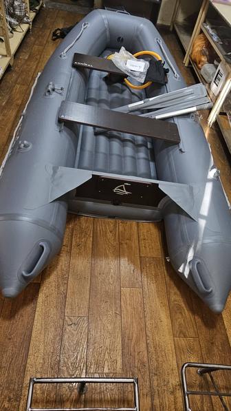 Продается надувная лодка Адмирал