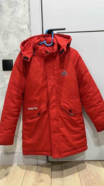 Продаю зимнюю куртку