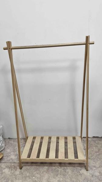 Напольная вешалка