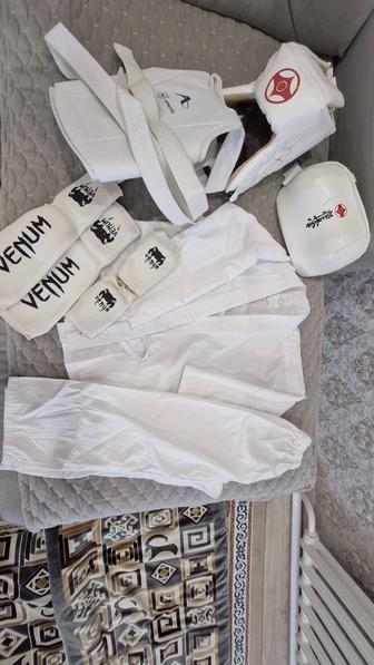 Продам кимоно детский