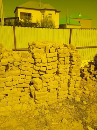 кесек сатылады ошакка қора салуға болады.Үйдің кесегі