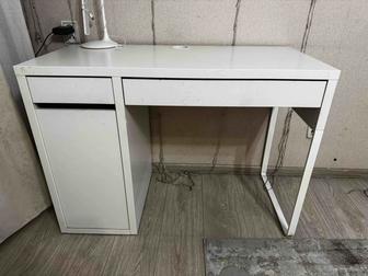Продам стол письменный Икеа