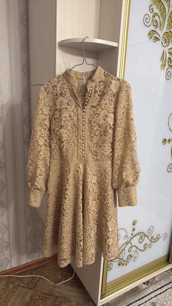 Продам платья