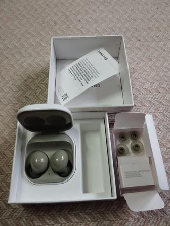 Продам беспроводные наушники Samsung Galaxy Buds 2