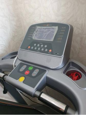 Продам беговую дорожку