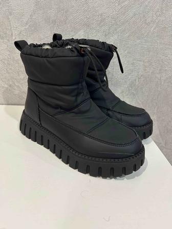 Продам зимние сапоги