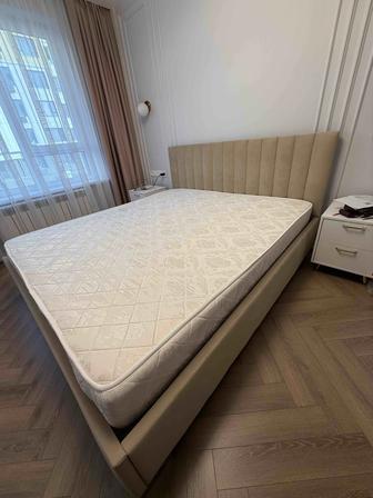Продам кровать 180х200 с ортопедическим матрасом