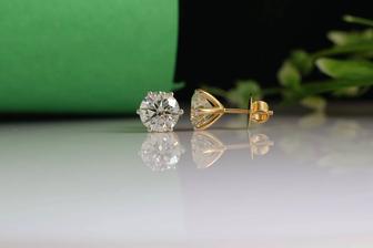 Продам серьги гвозди с бриллиантами и сертификатами