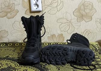 Продам мужские всесезонные ботинки KOONEXY 39 размер.