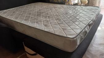Продам б/у матрас