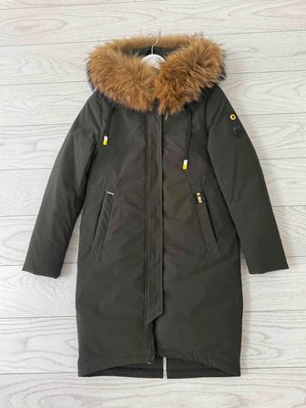 Продам пуховик зимний женский