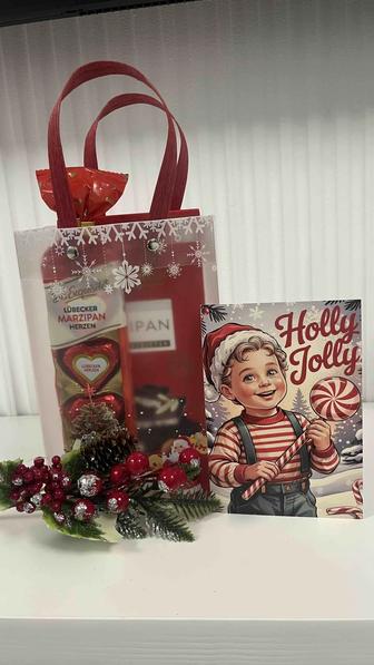 Новогодний подарочный бокс