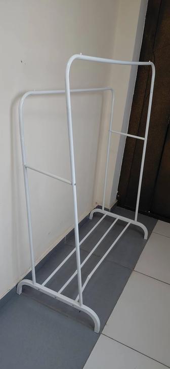 Продам напольная вешалку