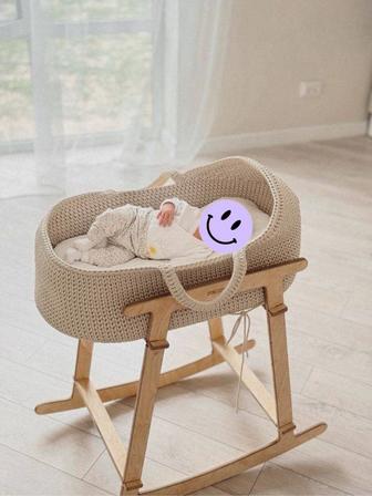 Вязанная люлька для новорожденных